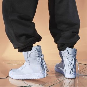 Nike Air Force 1 Rebel X